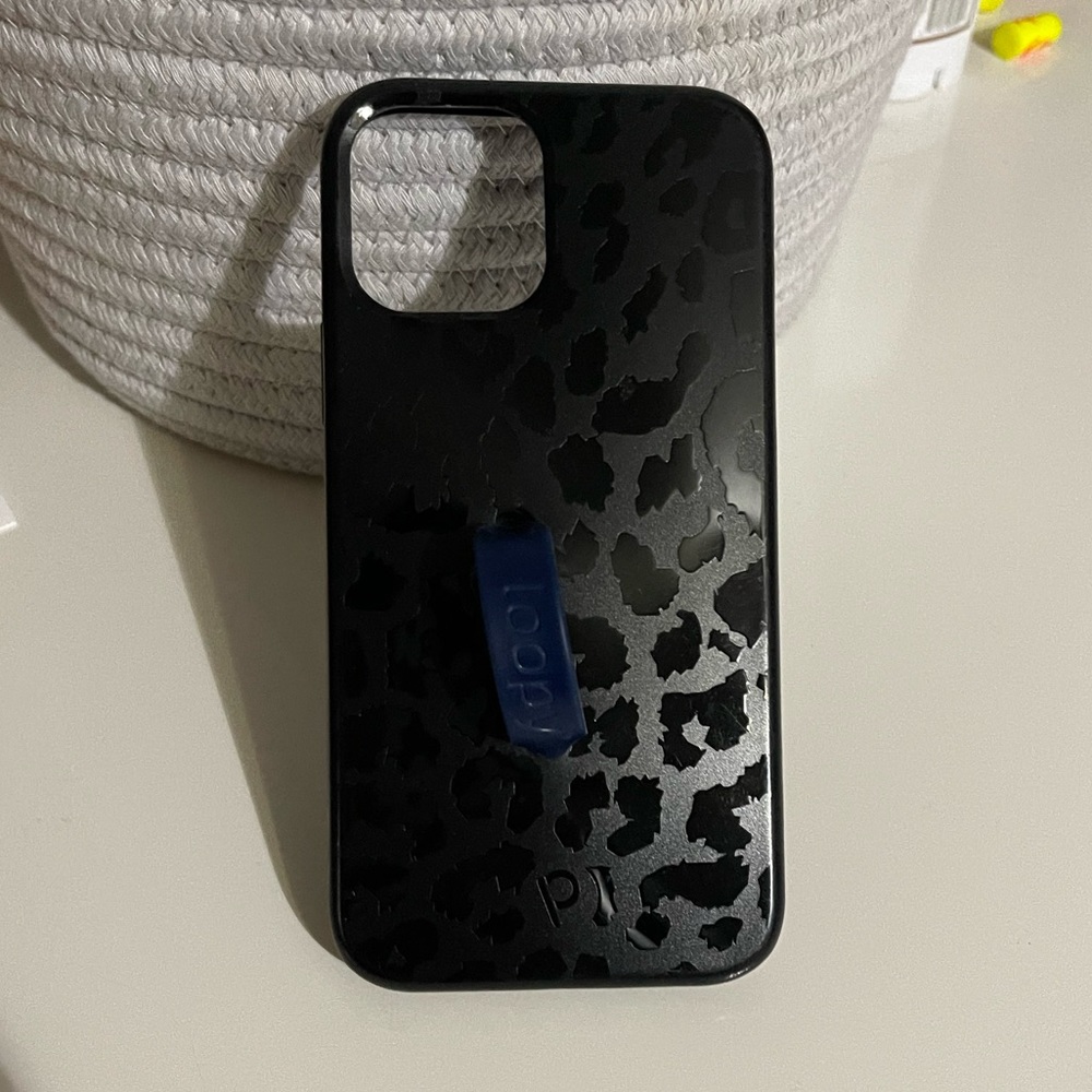 Loopy case 12 or 12pro midnight leopard